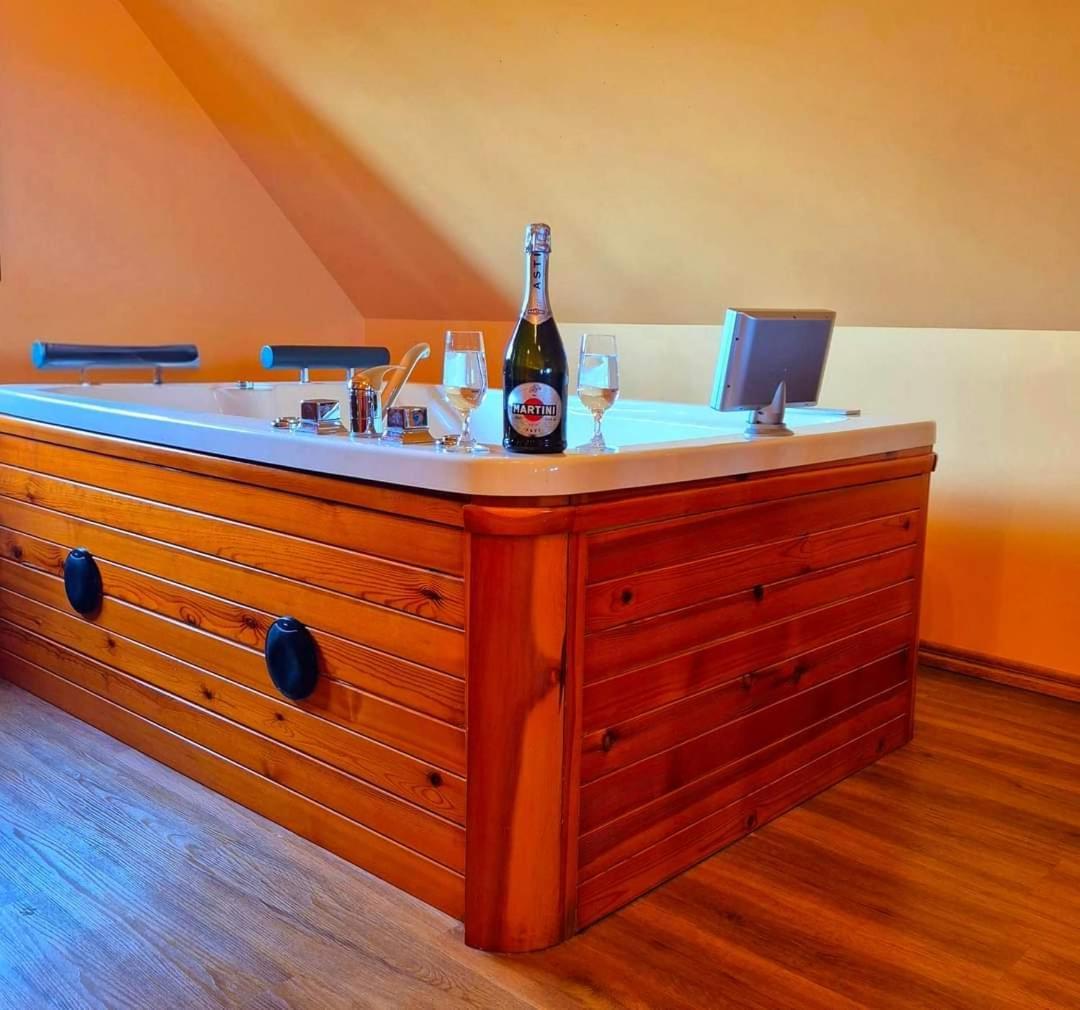 Hotel Palacyk Λέγκνικα Εξωτερικό φωτογραφία